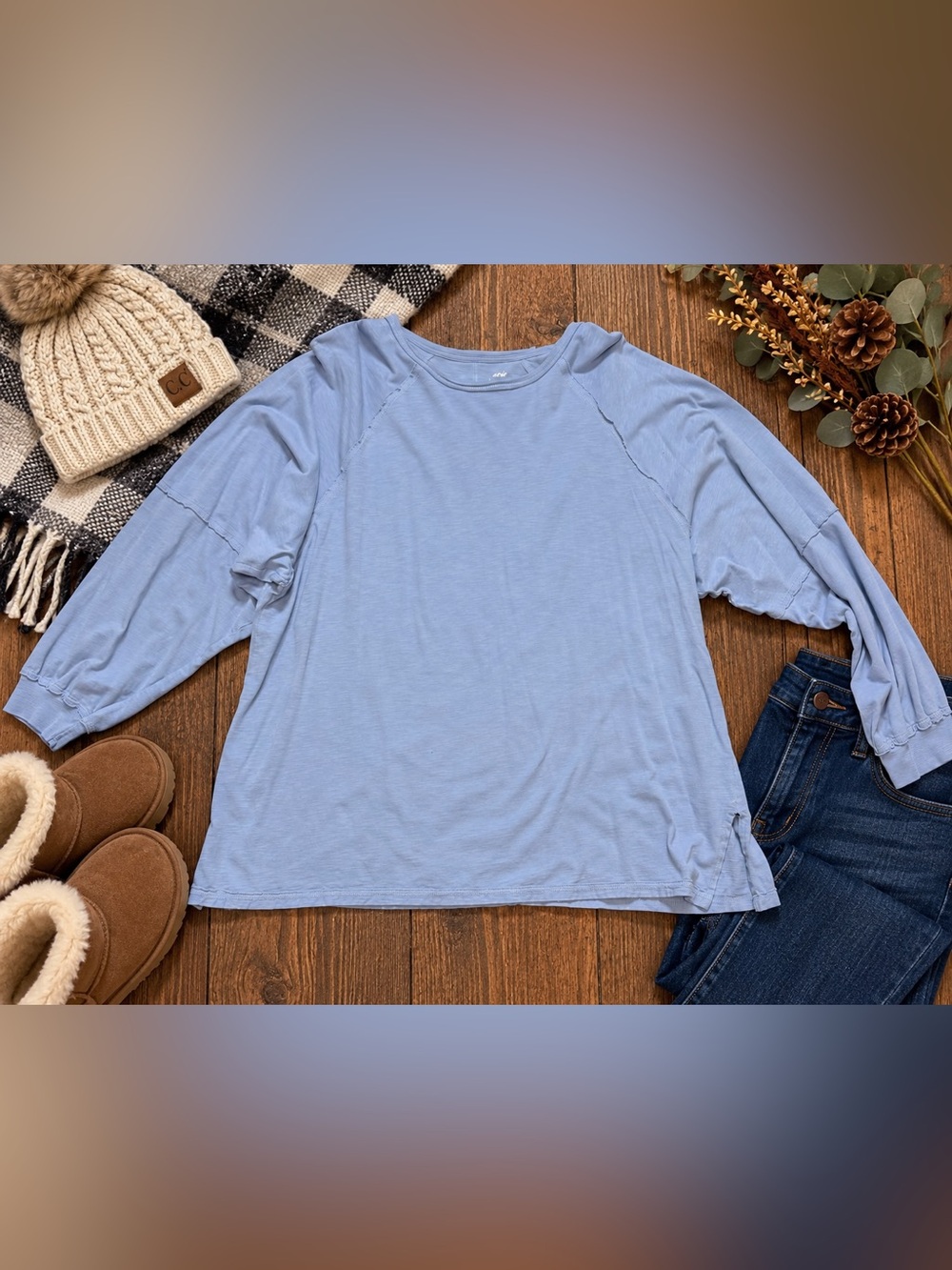 Aerie Light Blue Relaxed Long Sleeve Raglan Tee Side Slit Top Size L